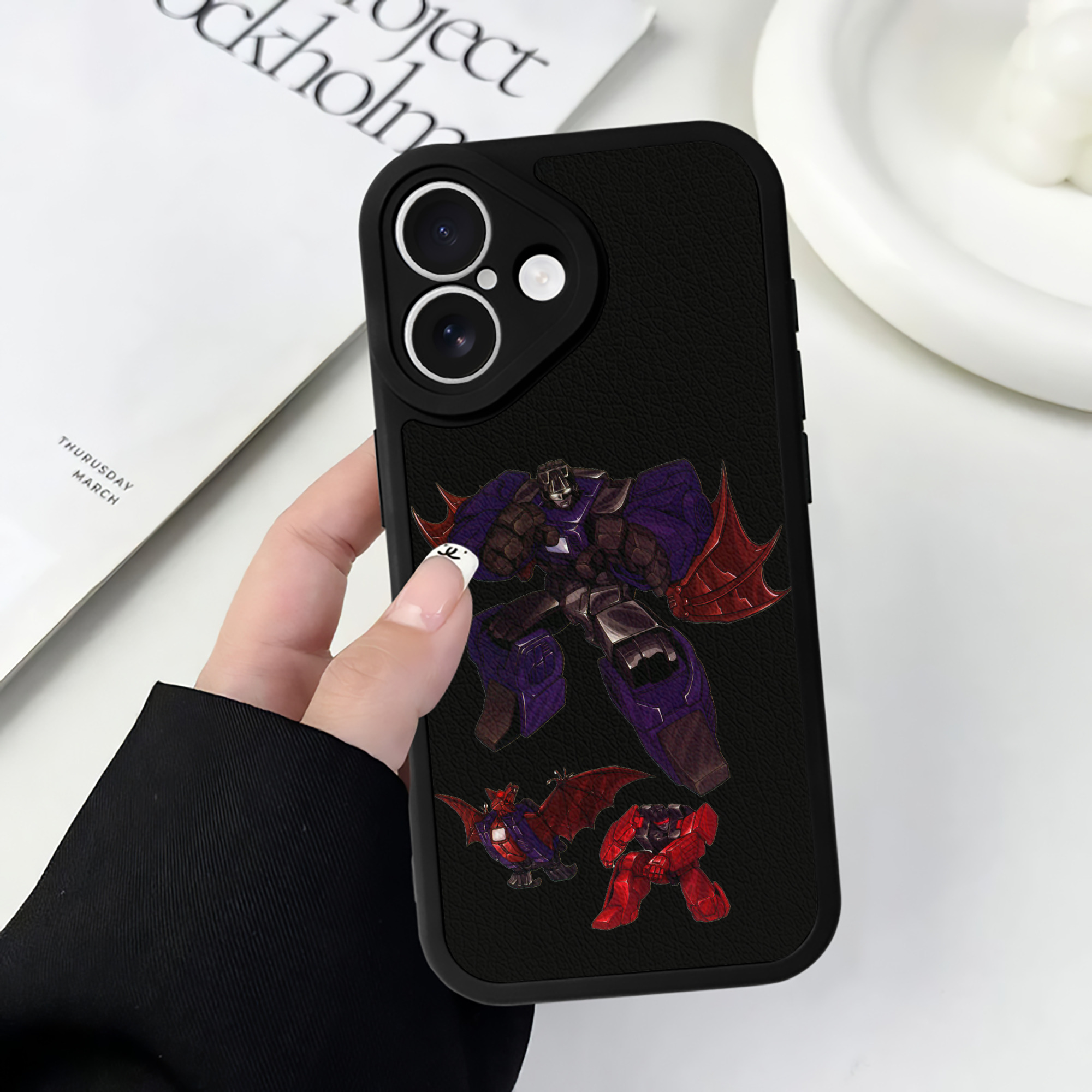 （画像用）  【iPhone 16シリーズ対応】シリコンスマホケース（レザー調） 材質：シリコン